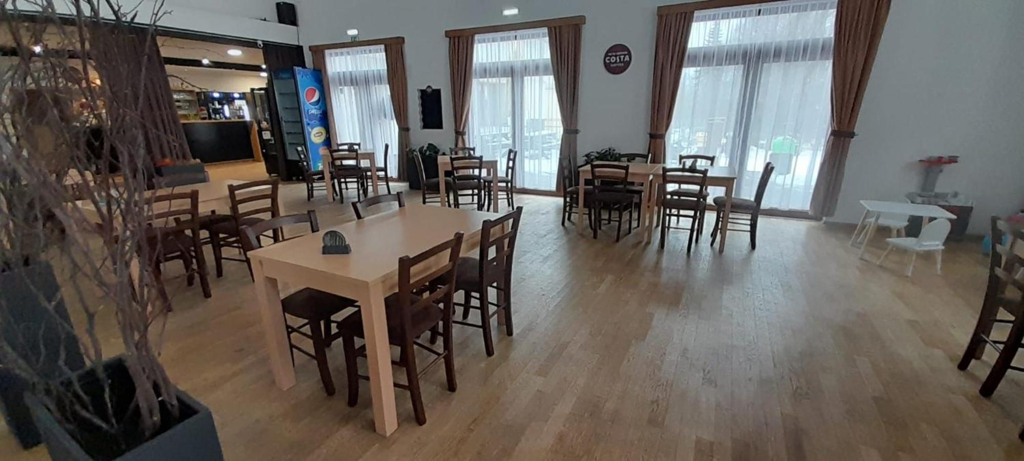Penzion A Restaurace U Sousedu Strazny Exterior foto